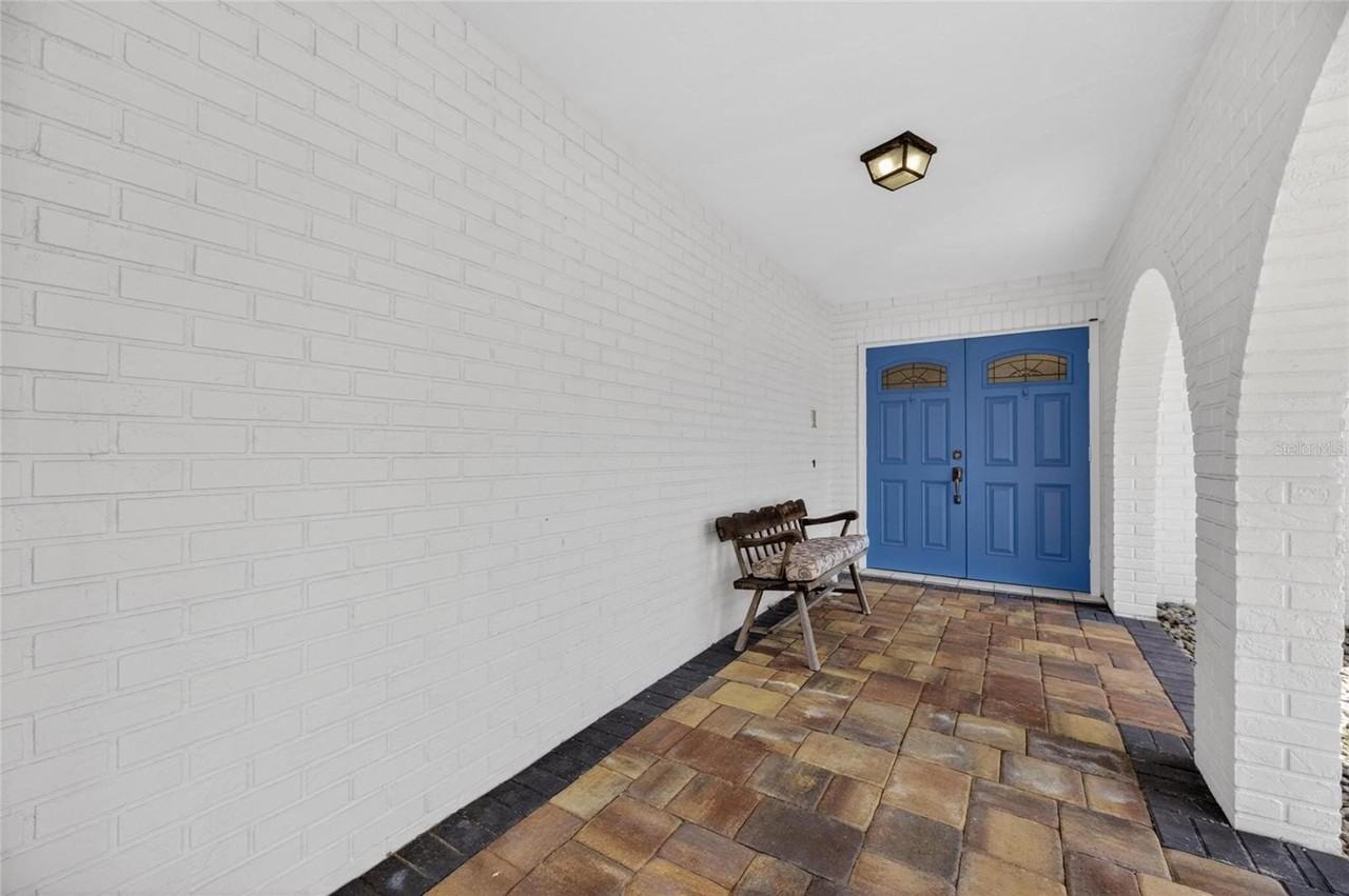 6305 Cottonwood Ln - Photo 7 of 50