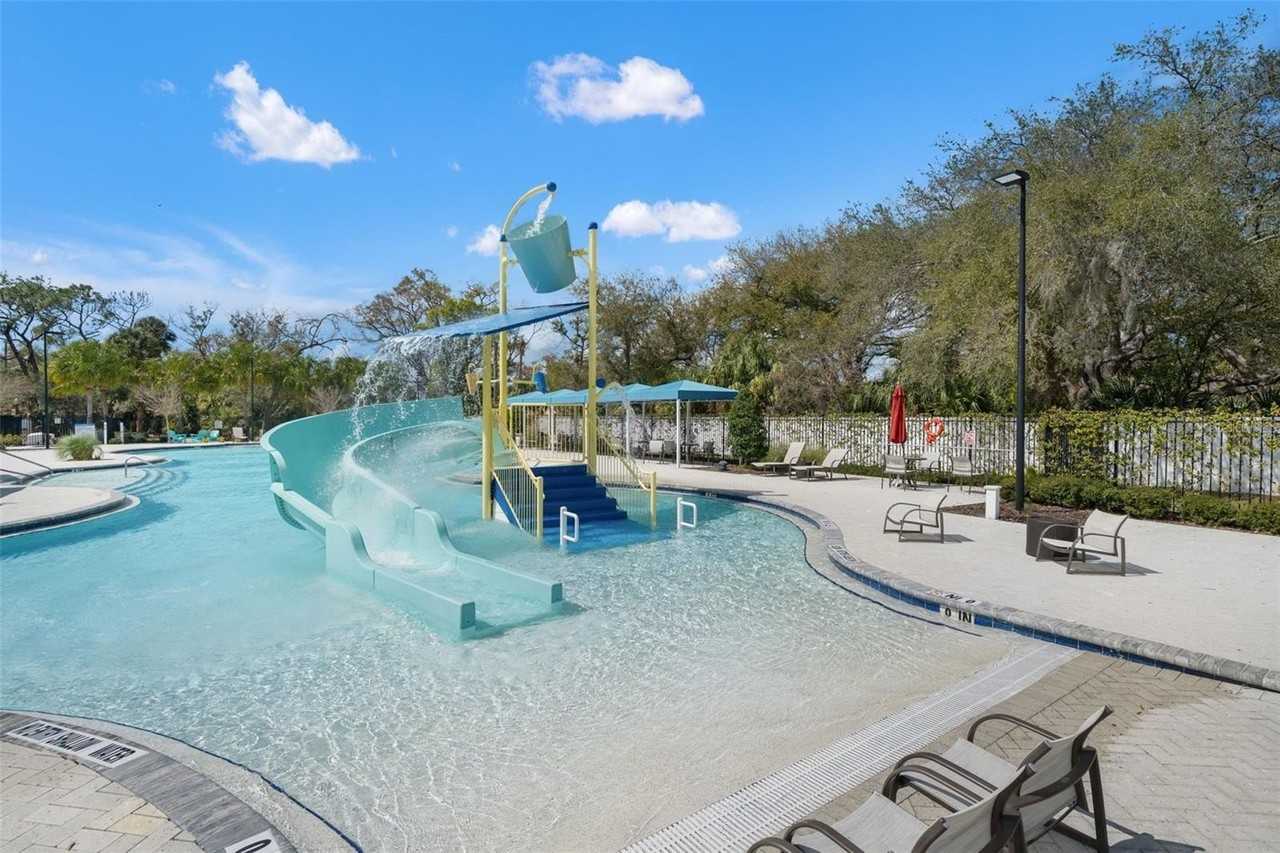 7506 Forest Mere Dr - Photo 4 of 50