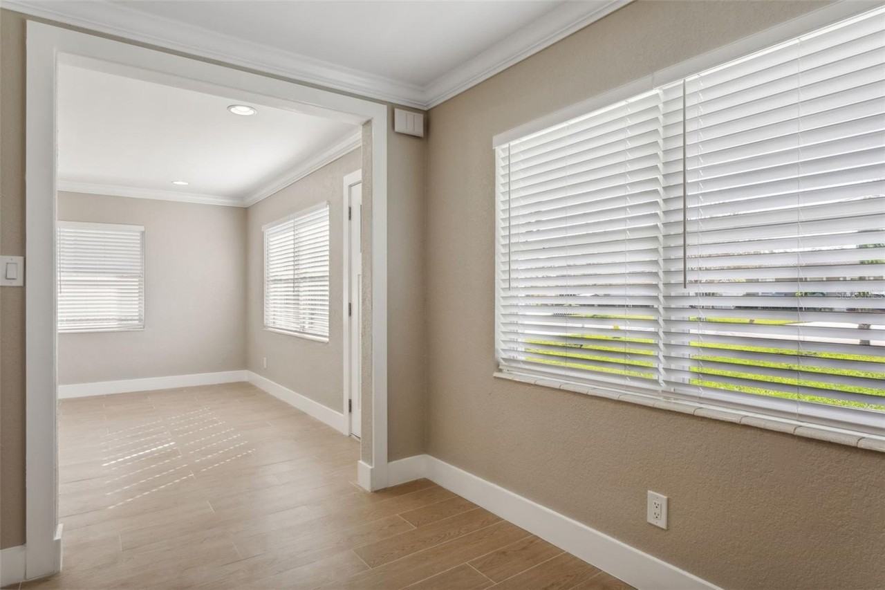 3819 W Gray St - Photo 5 of 12