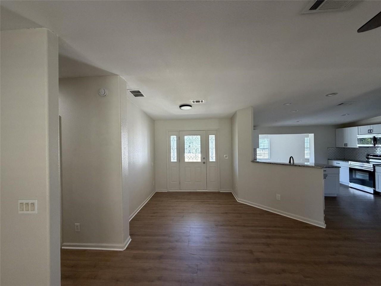 8716 23rd St - Photo 6 of 26
