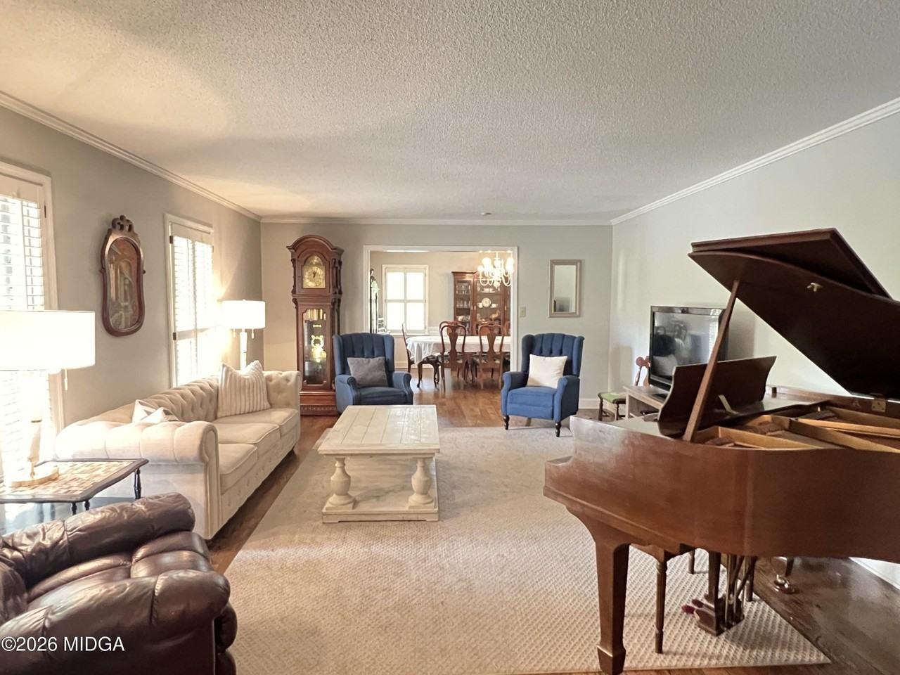560 Walton Ct - Photo 6 of 50