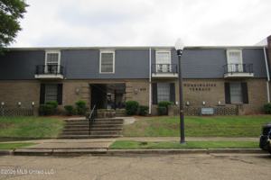 featured image of 949 Morningside St Apt C25