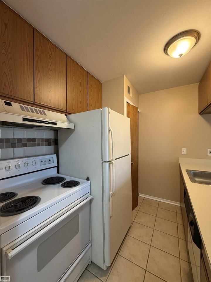 31867 Nardelli Ln - Photo 3 of 9