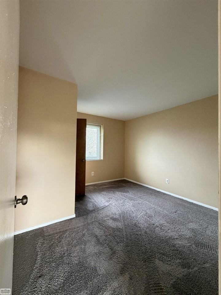 31867 Nardelli Ln - Photo 5 of 9