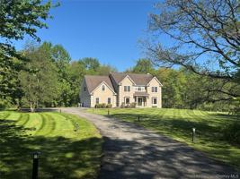 featured image of 95 Lexington Dr