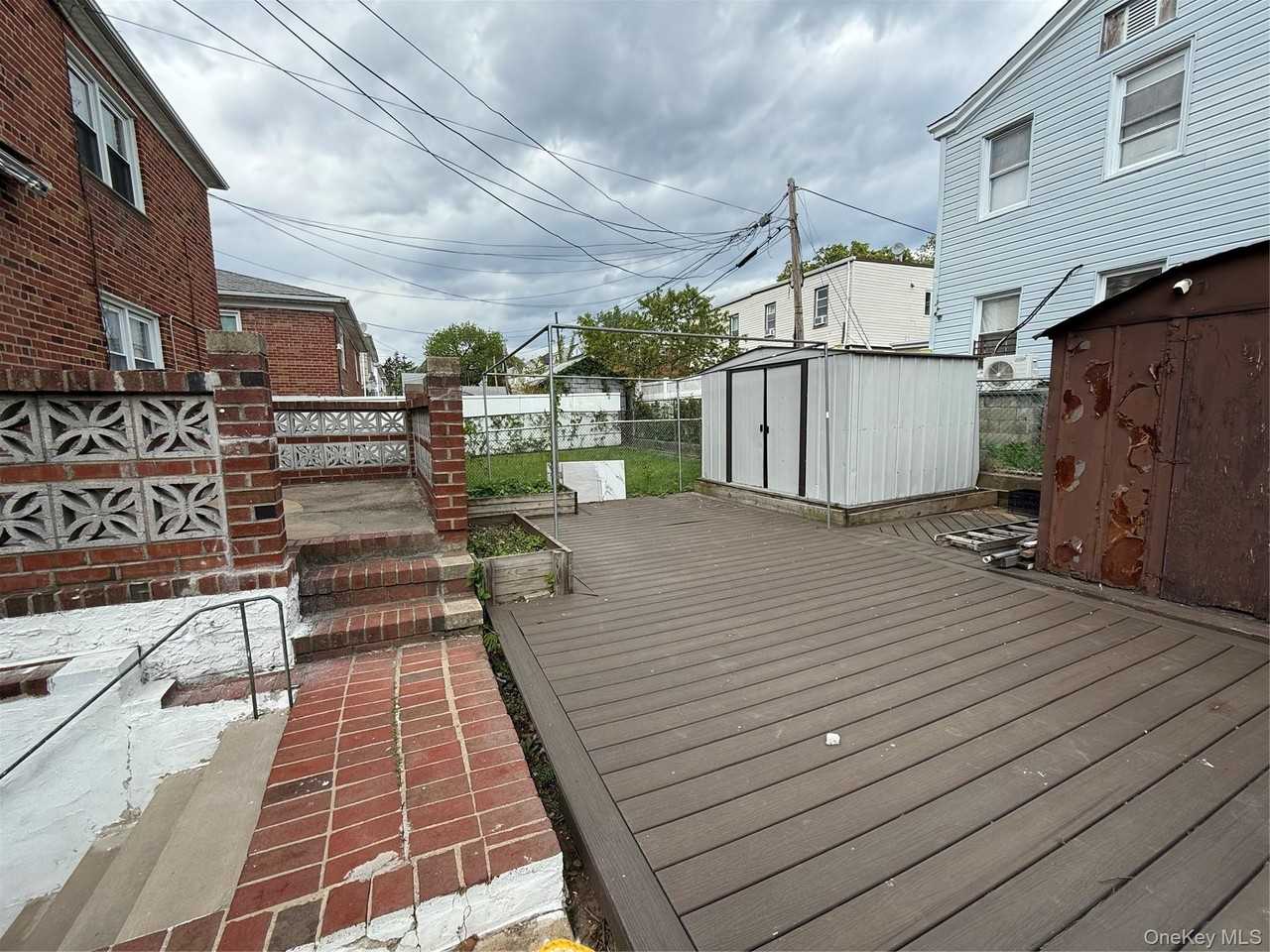 2343 120th St - Photo 4 of 17