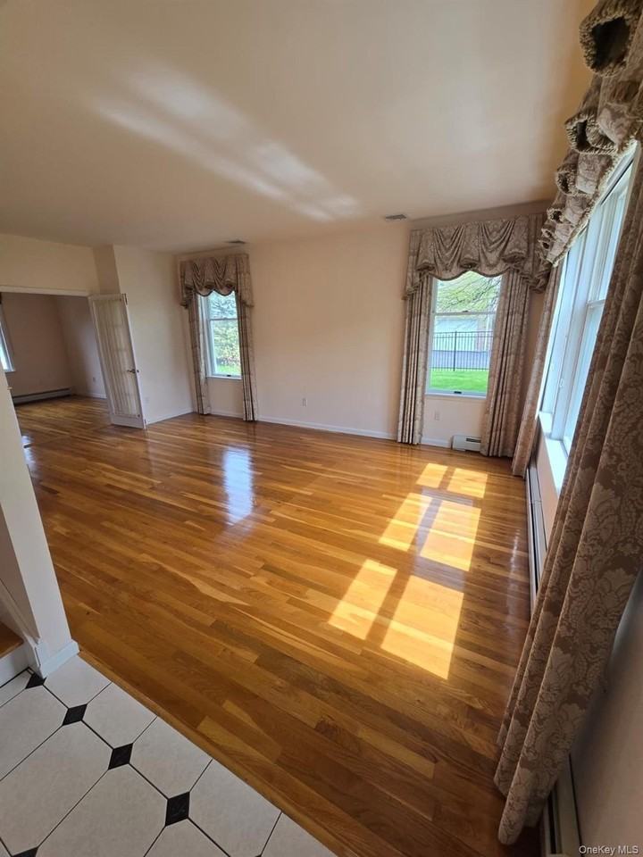 54 Wilderness Dr - Photo 5 of 25