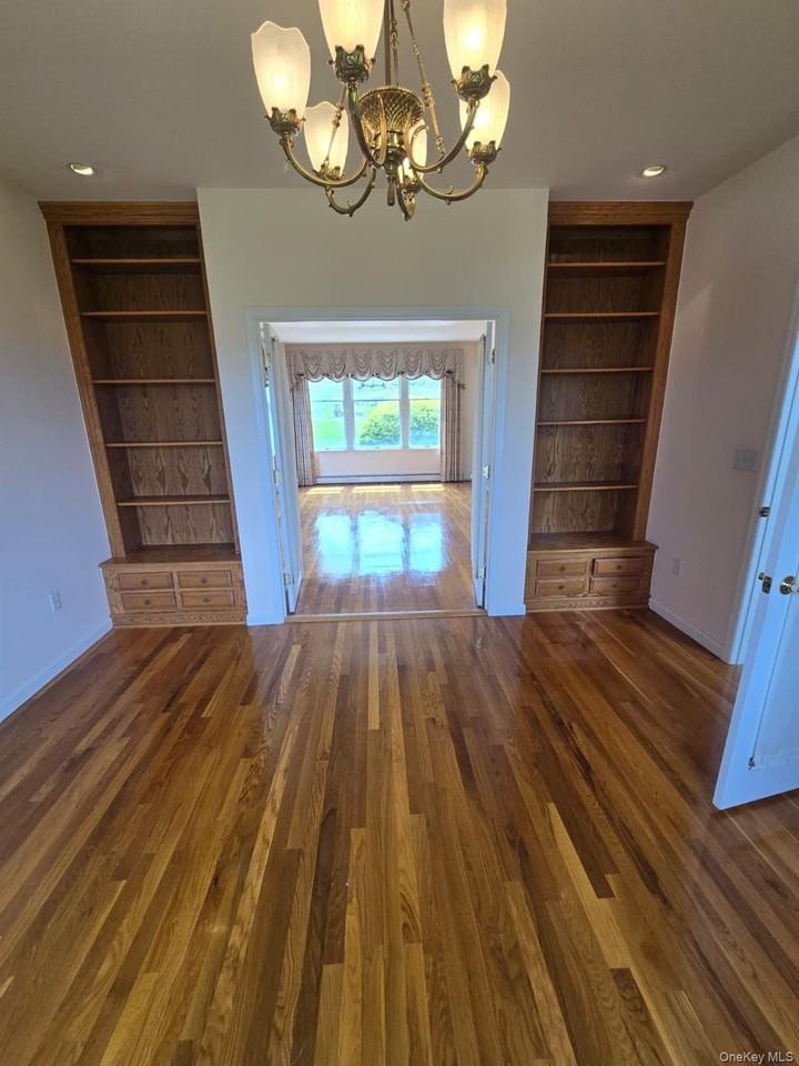 54 Wilderness Dr - Photo 6 of 25