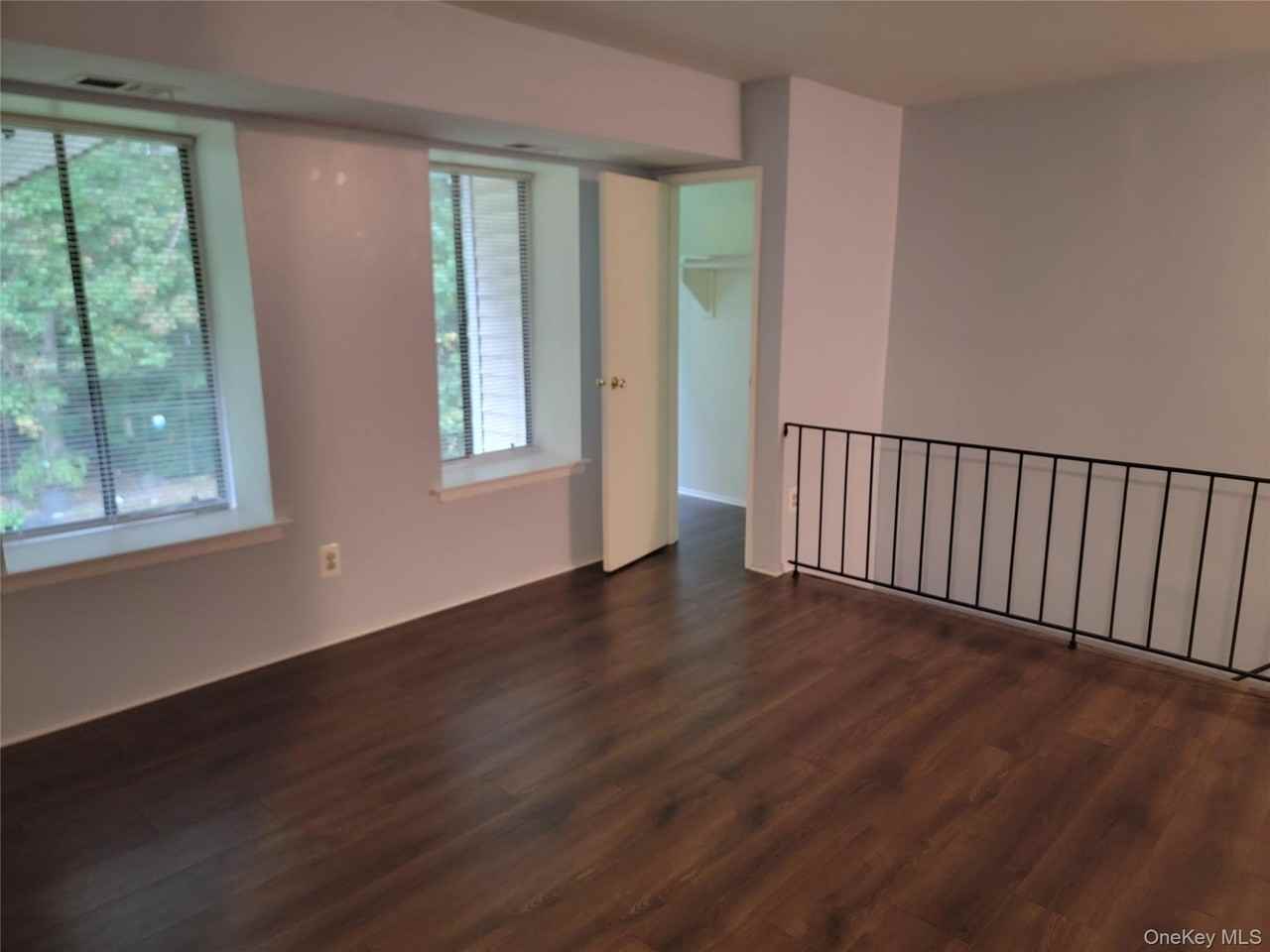 10 Houston Ct #10 - Photo 5 of 9