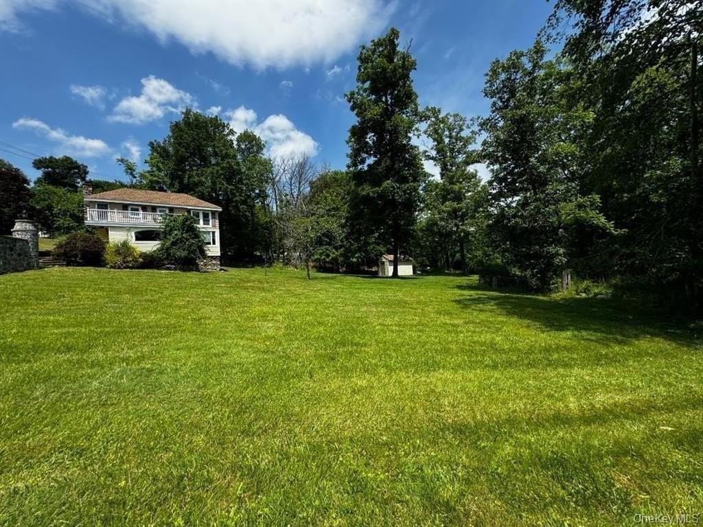 8 Lake Ave - Photo 4 of 30
