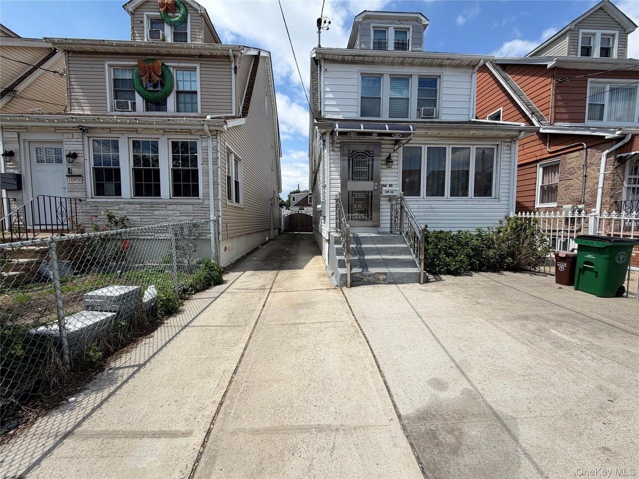 10948 135th St - Photo 2 of 16
