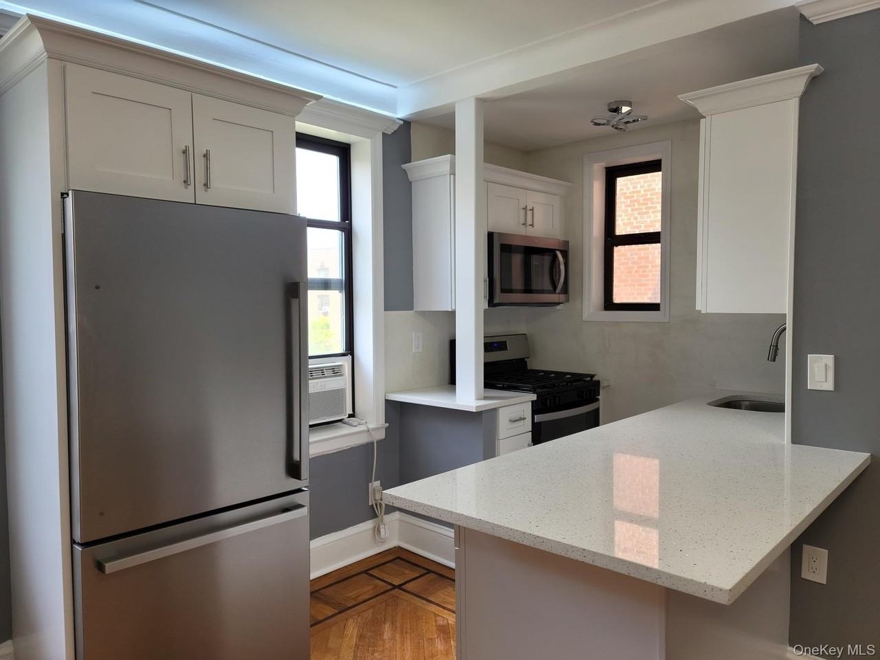 1 Broad Pkwy #5H - Photo 6 of 17