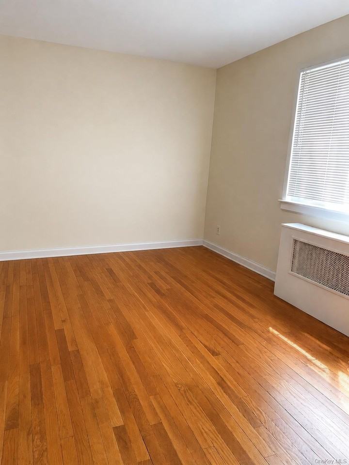 26051 73rd Ave - Photo 3 of 6