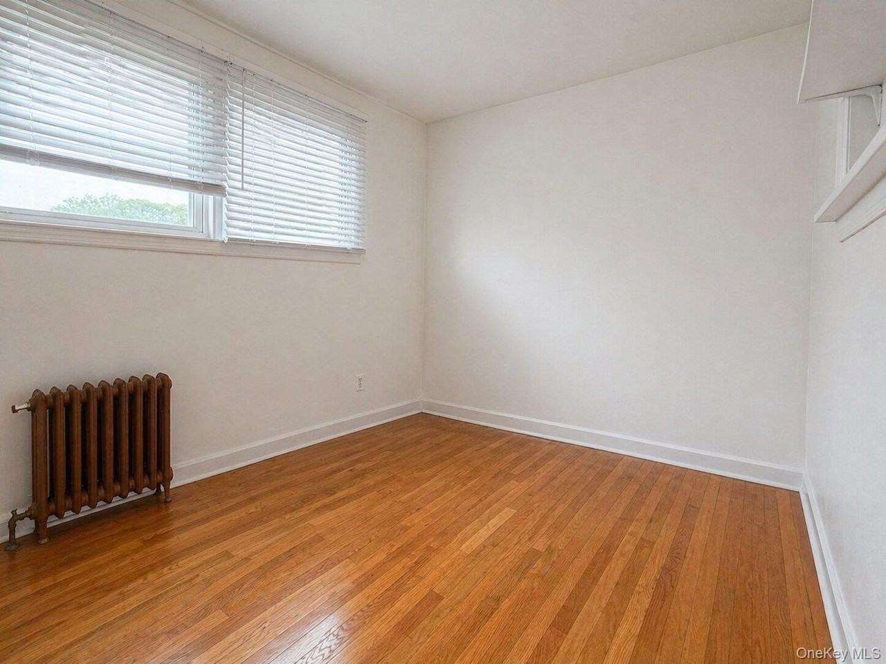 14717 15th Ave #1FL - Photo 7 of 10
