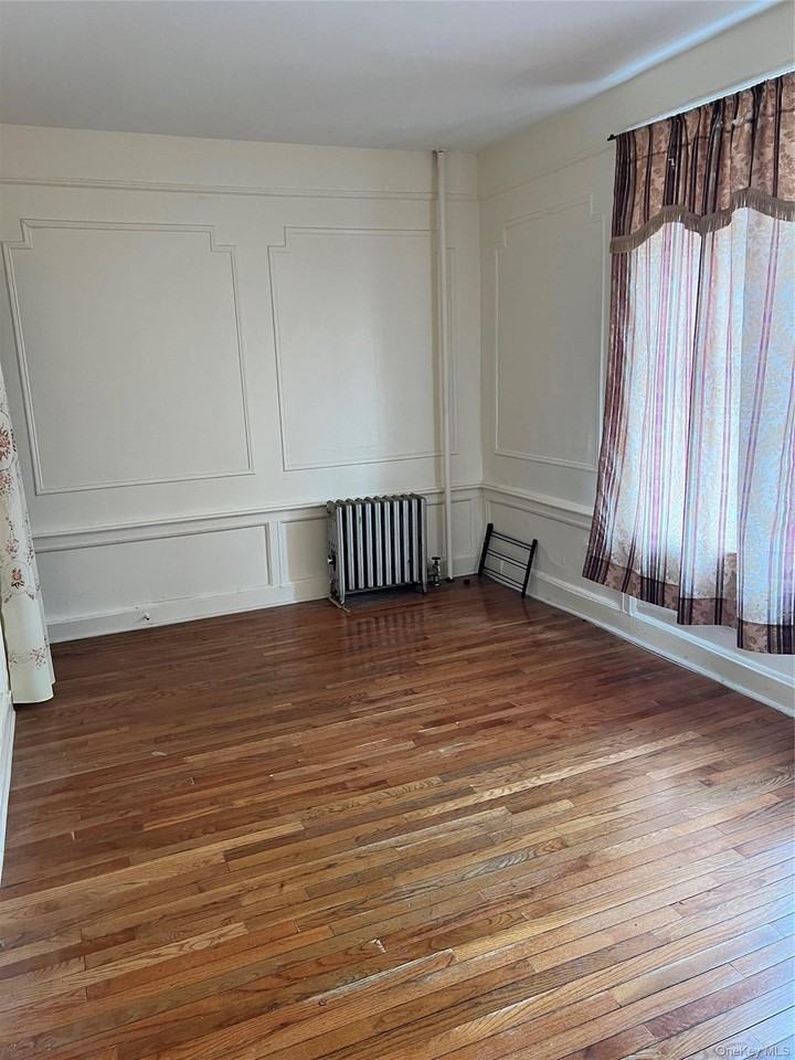536 New Lots Ave - Photo 2 of 14