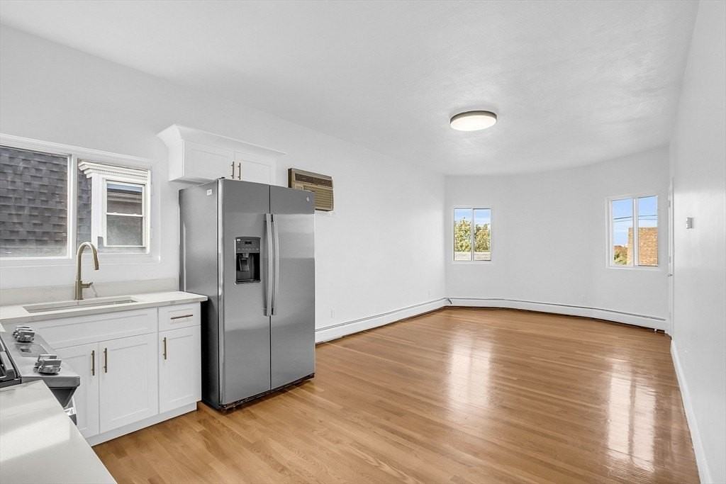 52 Bonair St #6 - Photo 4 of 31