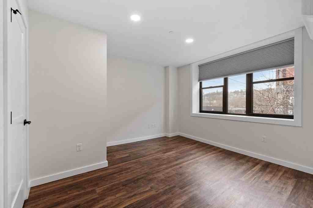 329 Main St #1 - Photo 6 of 8