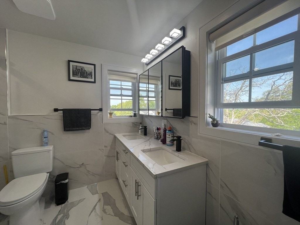 39 Park St #2 - Photo 7 of 14