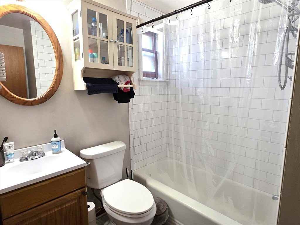27 Cross St #1 - Photo 2 of 8