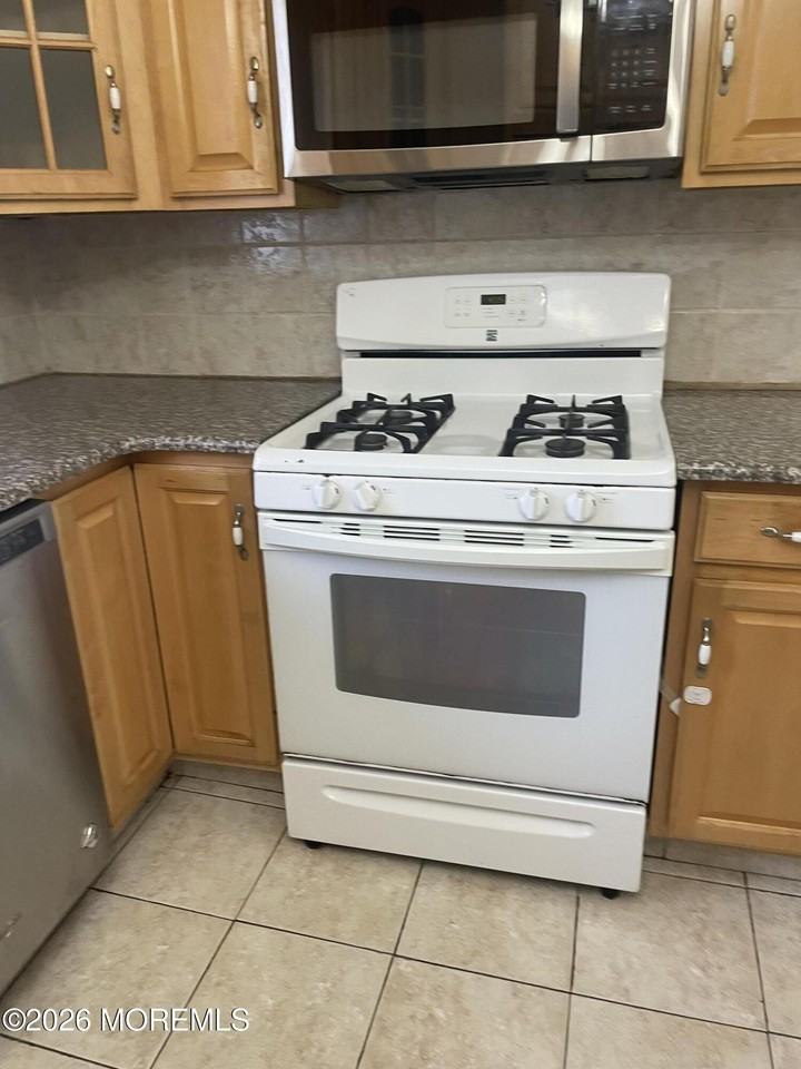 538 Ocean Blvd #1 - Photo 6 of 14