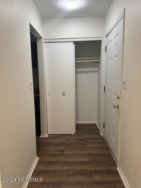 238 Medford Ct #J - Photo 4 of 31