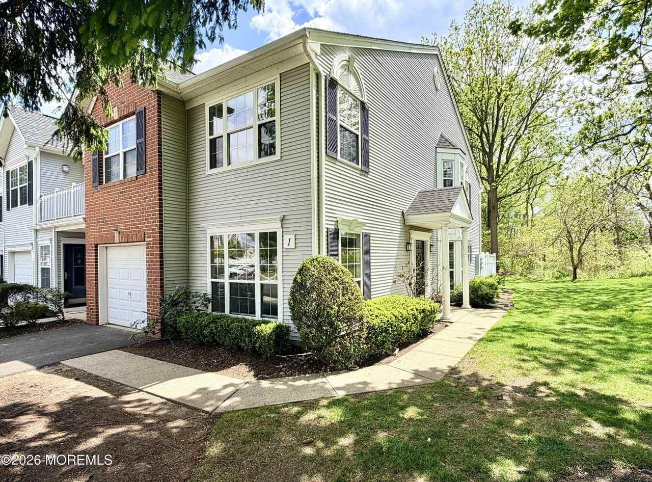 1 Whitemarsh Dr - Photo 4 of 33
