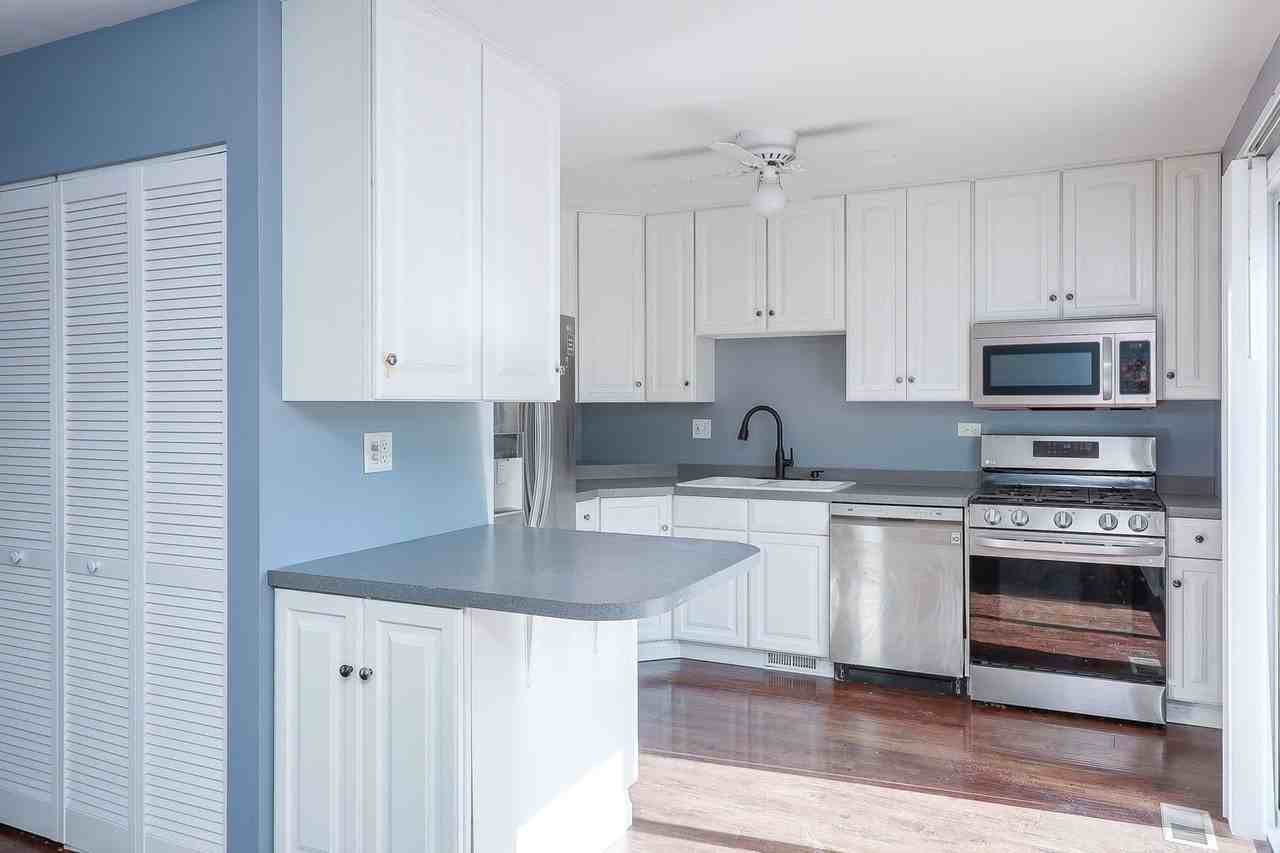 7320 Trent Rd - Photo 5 of 14