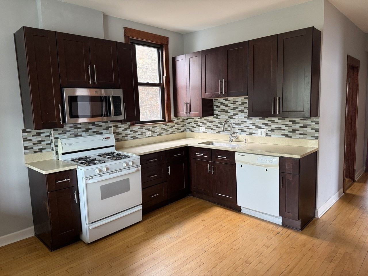 2725 N Francisco Ave #2 - Photo 7 of 7