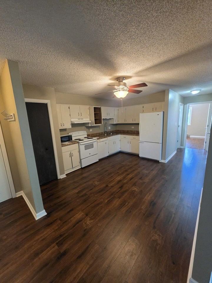 220 Madison St #2A - Photo 2 of 7