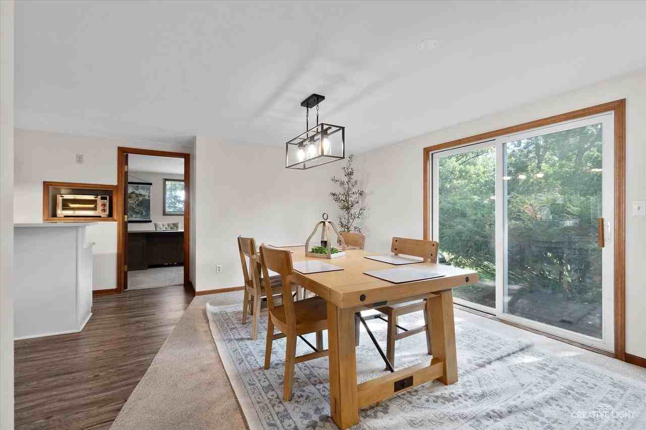 8N510 Thomas Rd - Photo 7 of 33