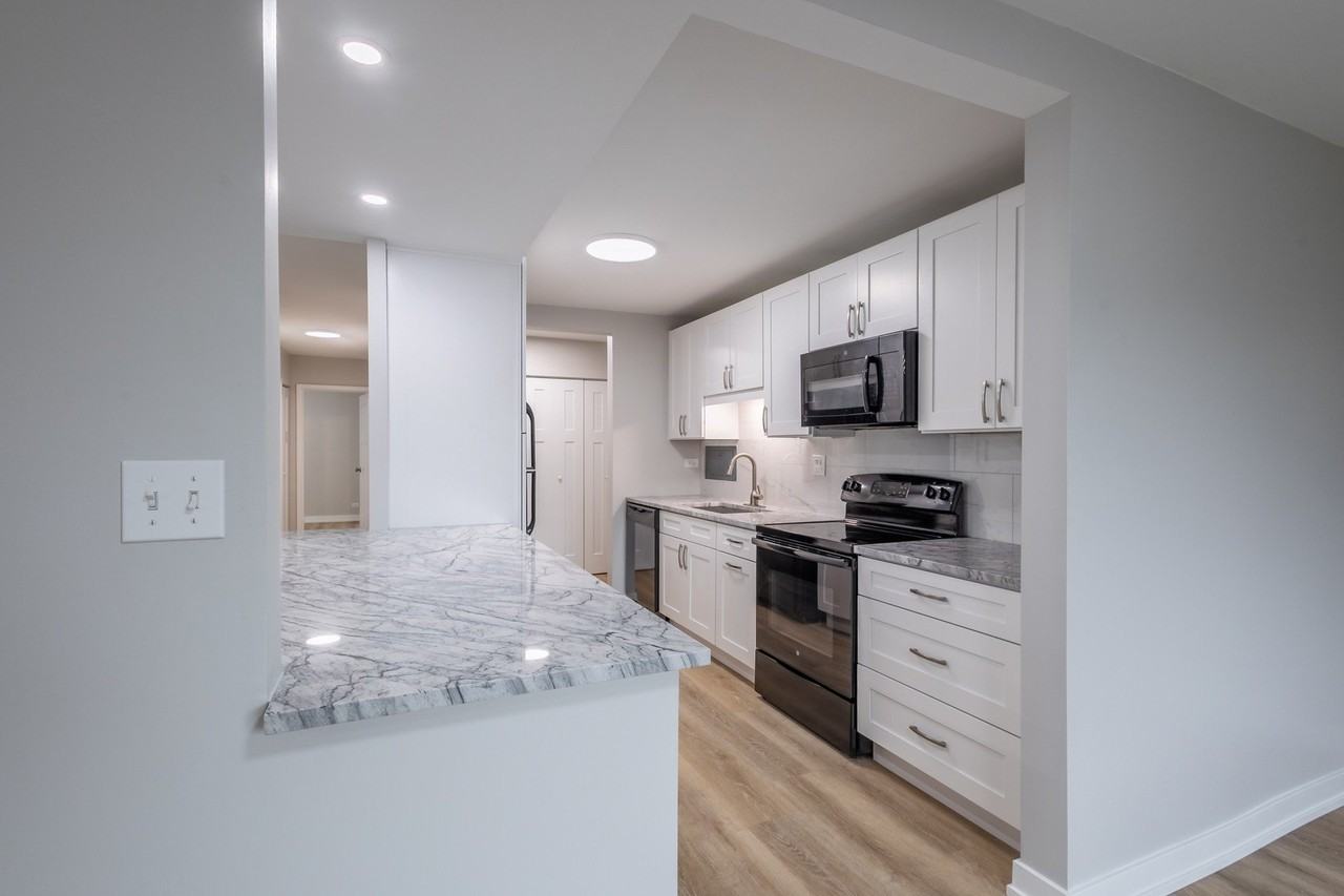 1415 E Central Rd #315B - Photo 7 of 29