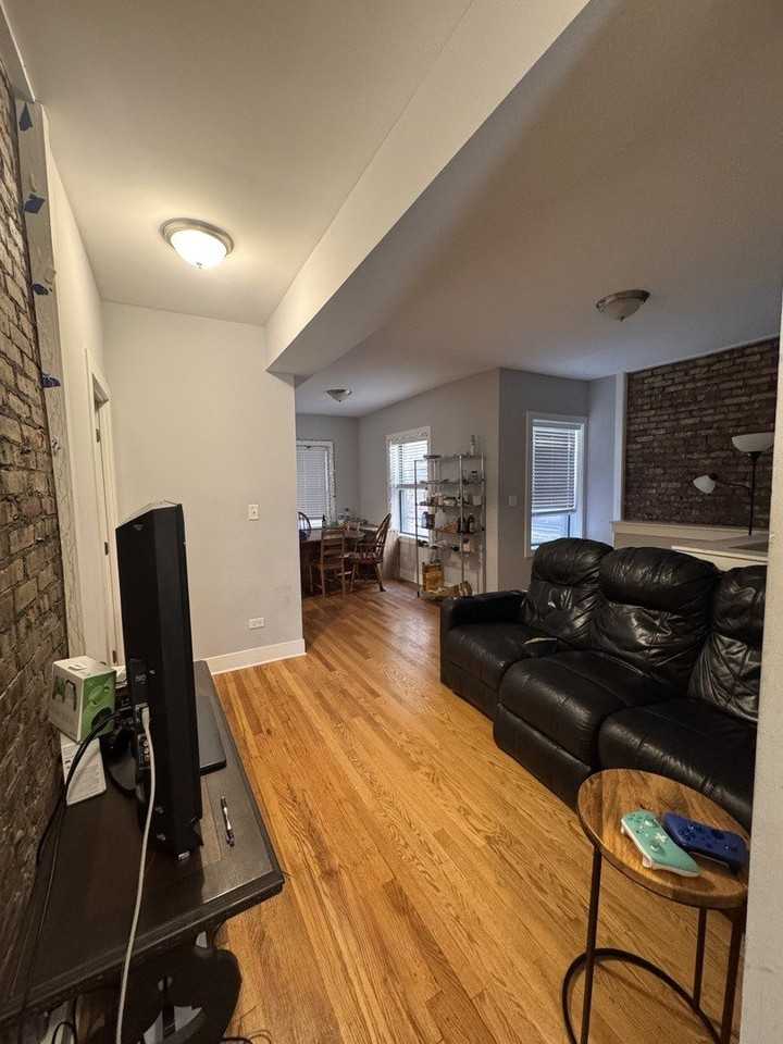 941 E 54th Pl #1 - Photo 2 of 16