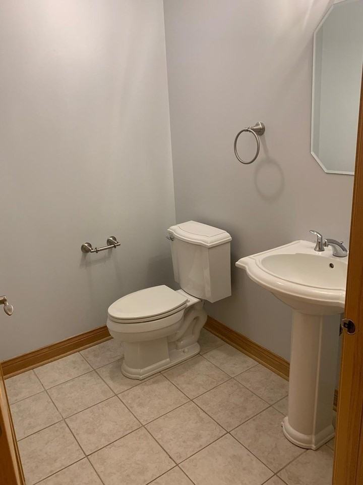 101 Pointe Dr #102 - Photo 7 of 35