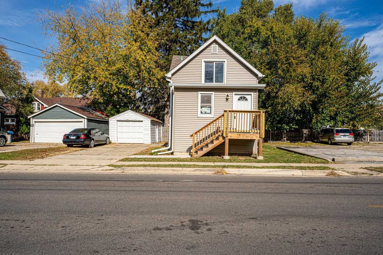 570 5th Ave - Photo 2 of 18