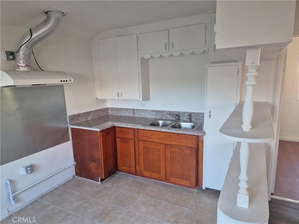 118 Fano St - Photo 3 of 5