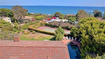 featured image of 7161 Grasswood Ave