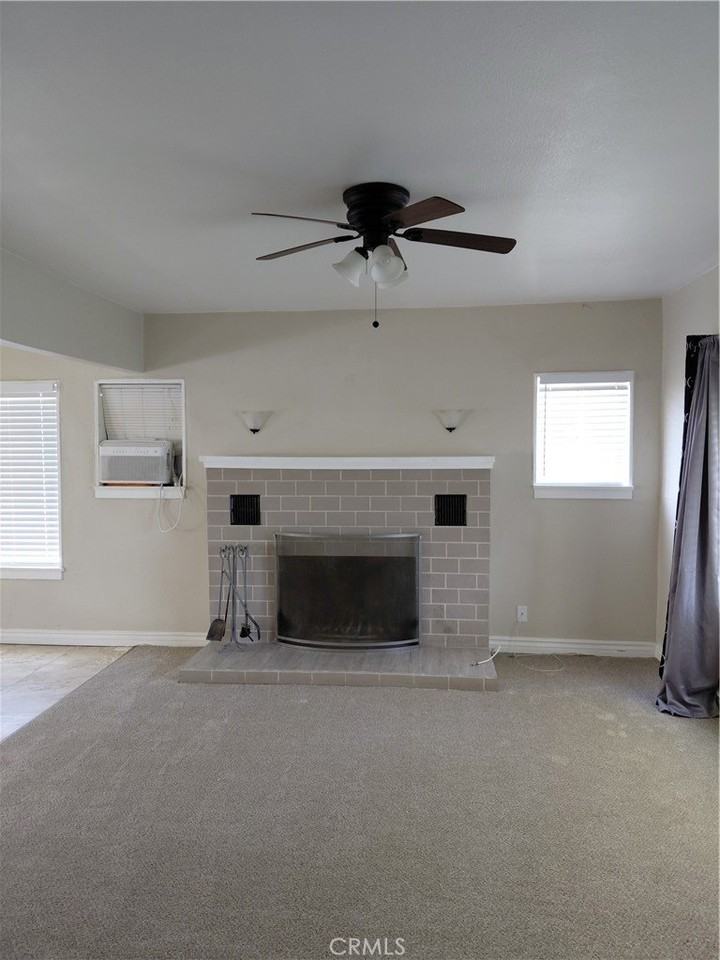 974 Edgar Ave - Photo 5 of 16