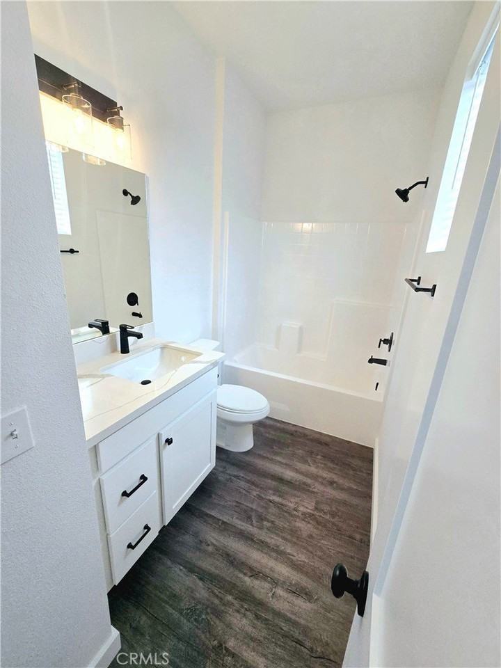 5967 Bagley Ave #4 - Photo 5 of 11
