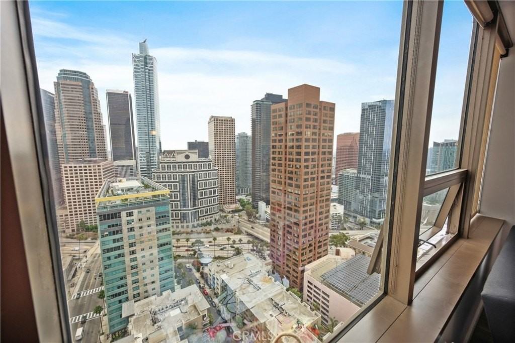 1100 Wilshire Blvd #2607 - Photo 6 of 44