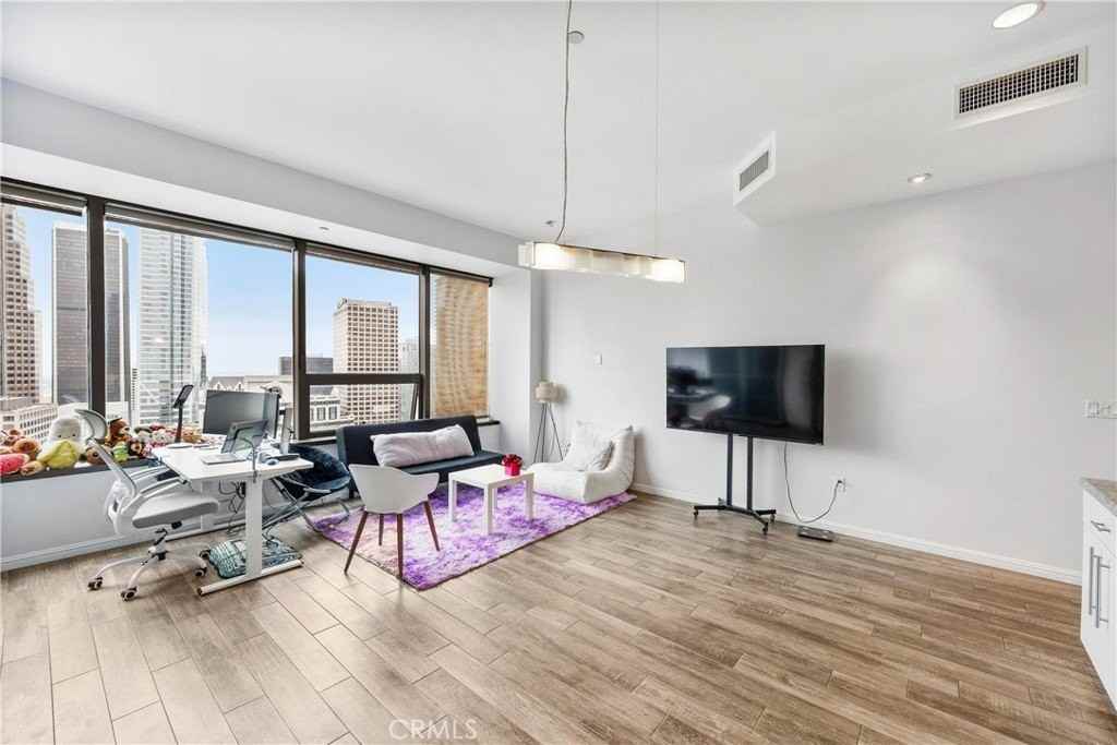 1100 Wilshire Blvd #2607 - Photo 7 of 44