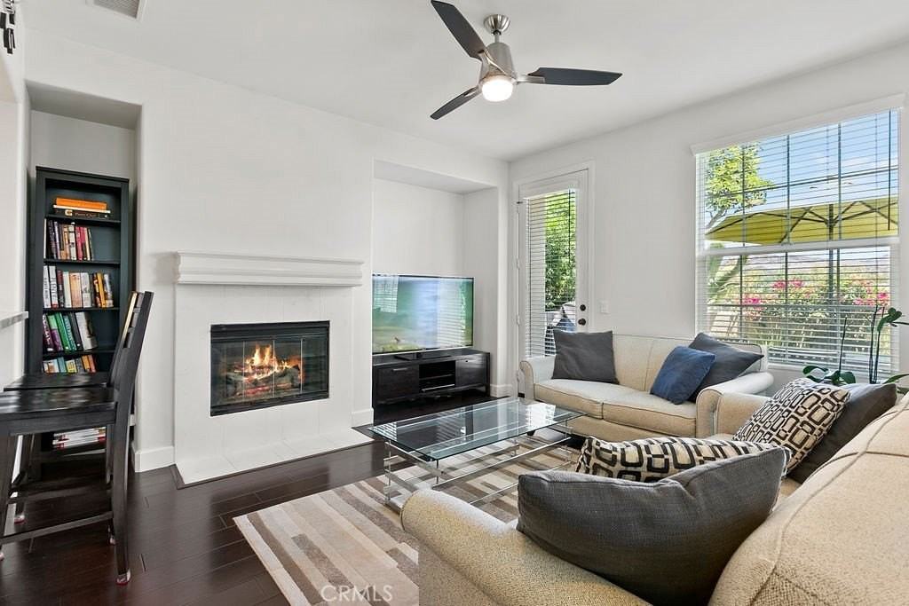 44 Glenalmond Ln - Photo 3 of 13
