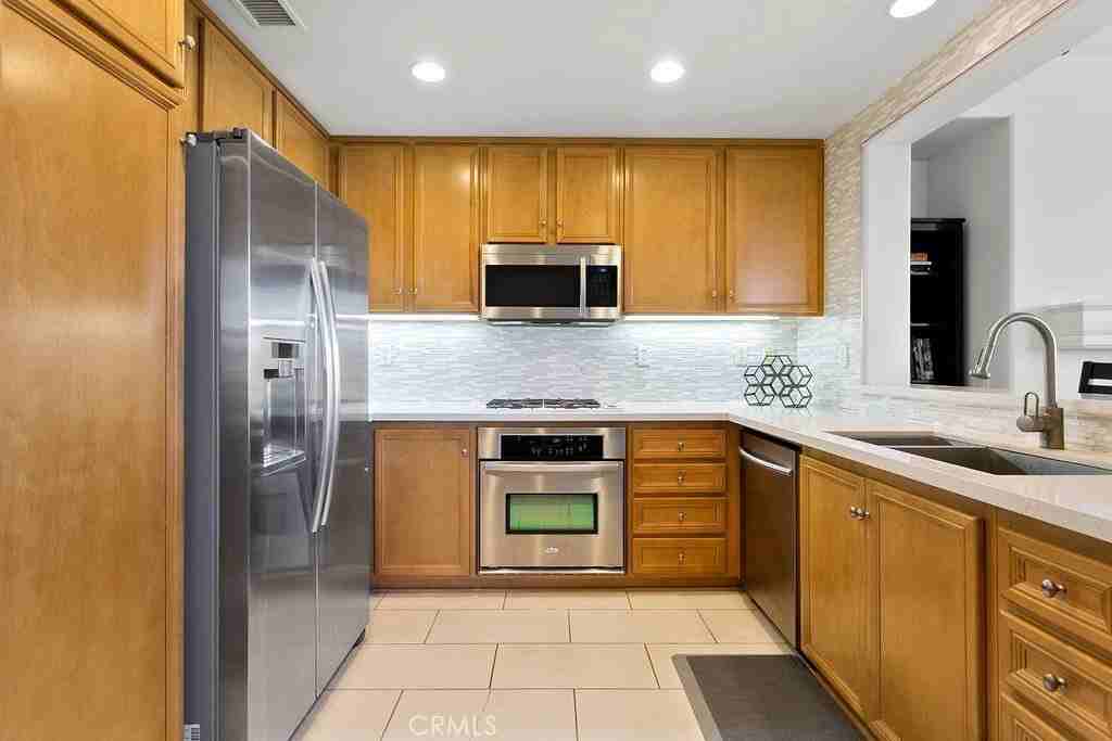44 Glenalmond Ln - Photo 5 of 13