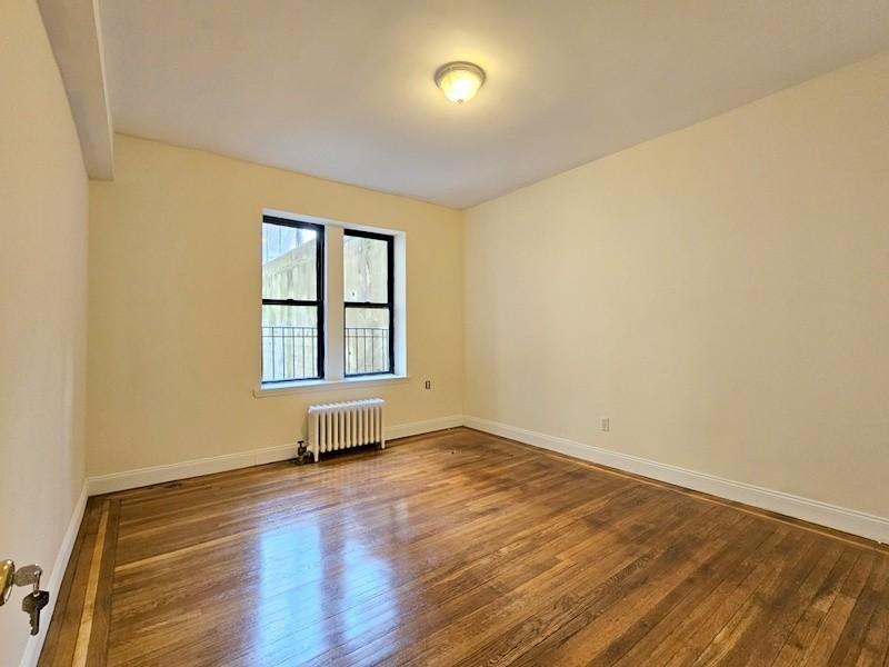850 W 176th St - Photo 7 of 10