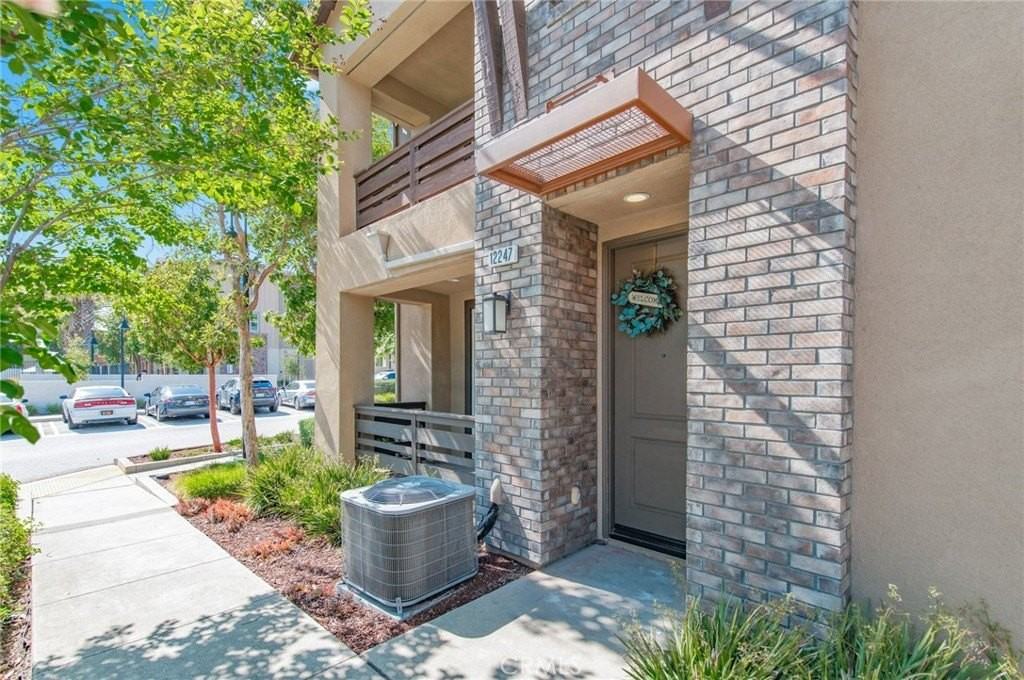12247 Cielo Dr - Photo 2 of 31