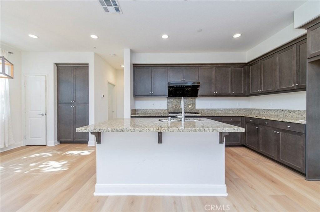 12247 Cielo Dr - Photo 5 of 31