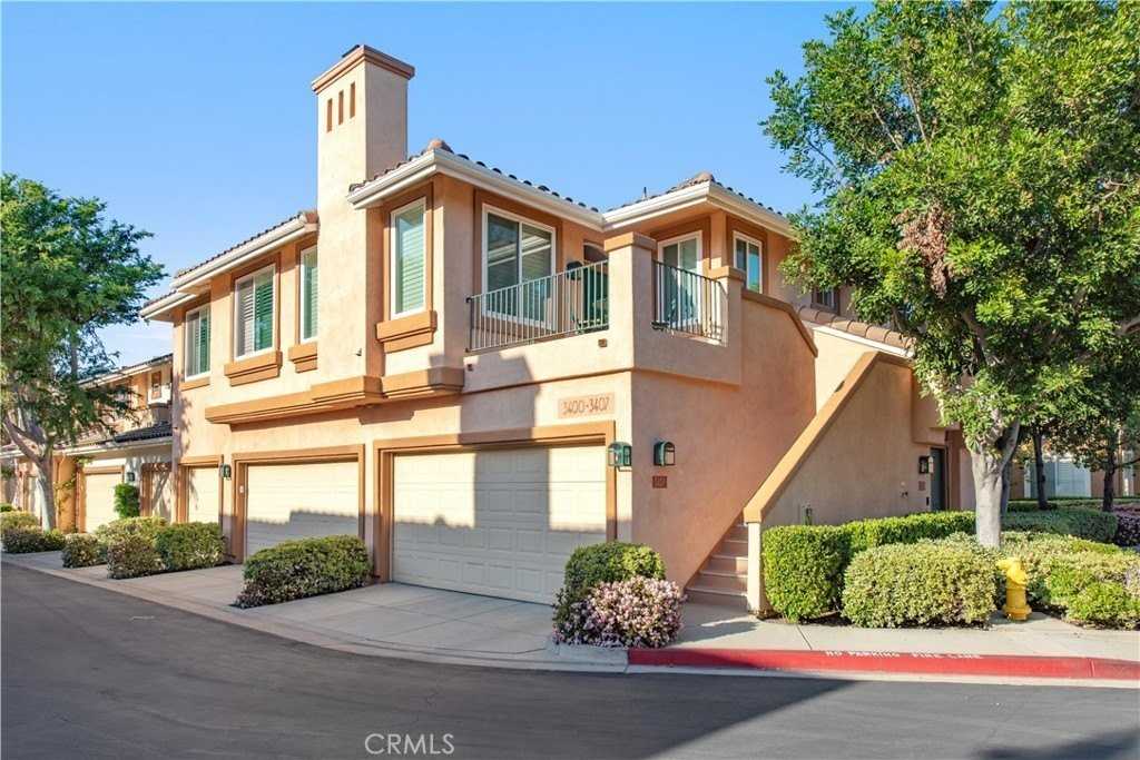 3406 Ladrillo Aisle - Photo 2 of 24