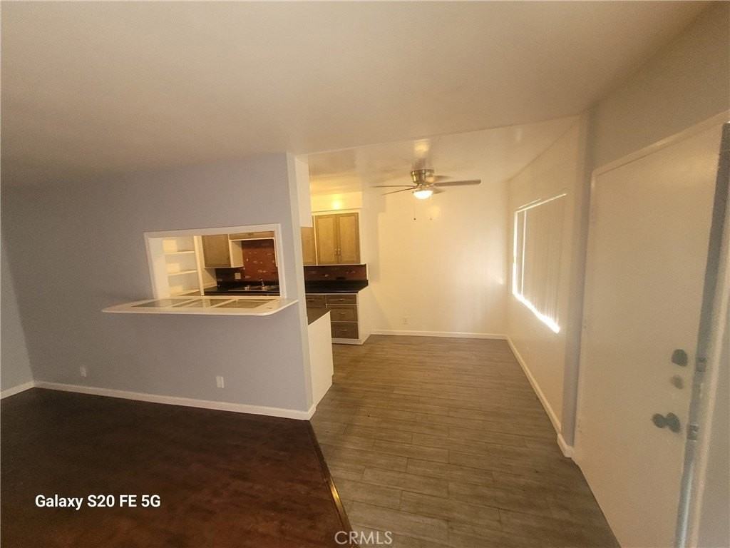 5621 Edgemar Ave - Photo 6 of 11