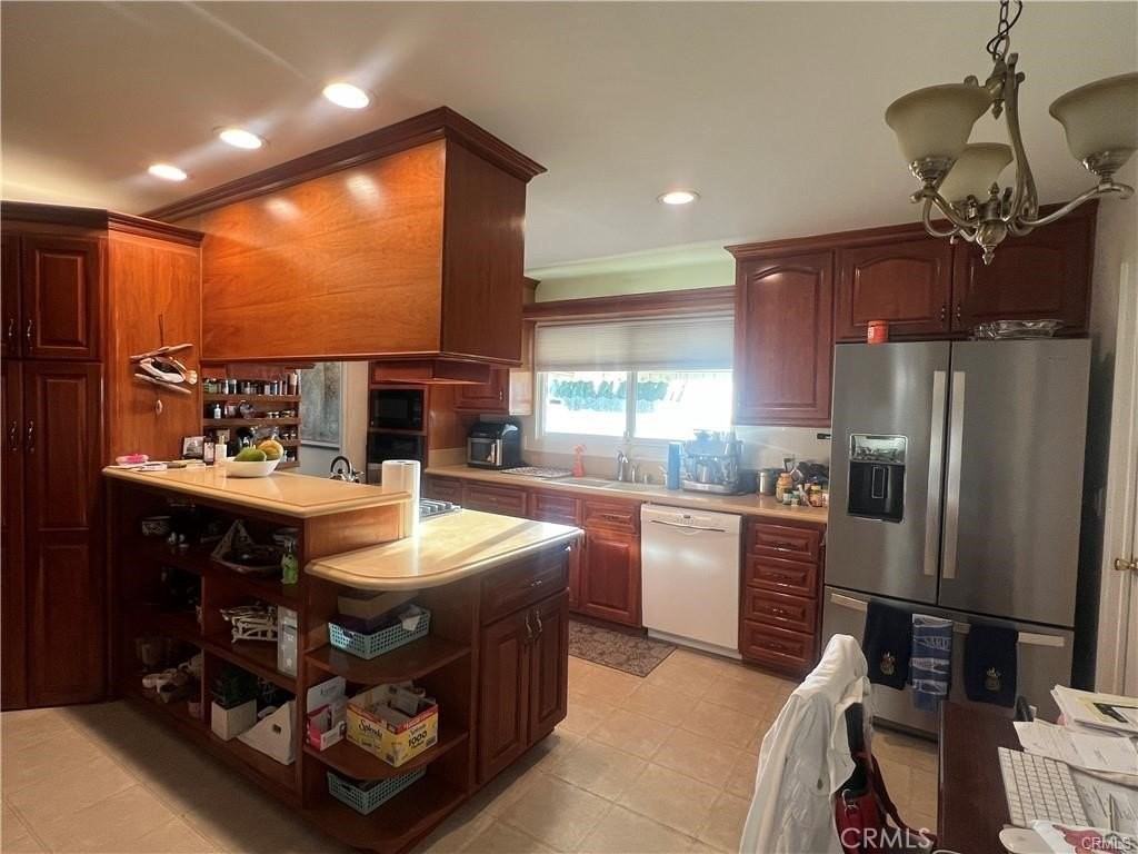 28255 Trailriders Dr - Photo 5 of 10