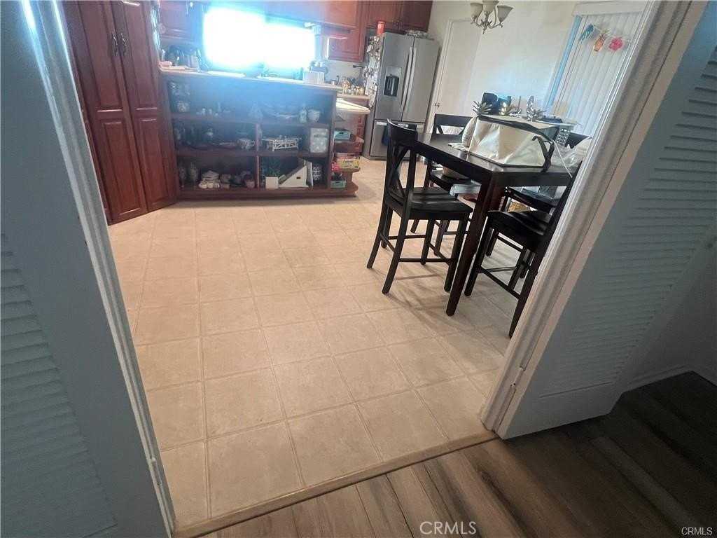 28255 Trailriders Dr - Photo 7 of 10