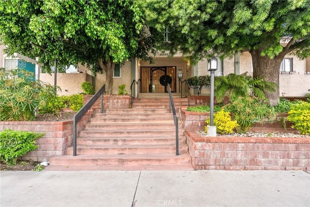 5055 Coldwater Canyon Ave #217 - Photo 6 of 34